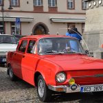 Na soutěž historických aut 0 106 Jihočeským krajem dorazilo 41 posádek
