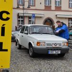 Na soutěž historických aut 0 106 Jihočeským krajem dorazilo 41 posádek