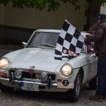 Na soutěž historických aut 0 106 Jihočeským krajem dorazilo 41 posádek