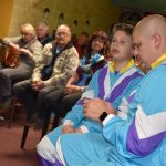 Na soutěž historických aut 0 106 Jihočeským krajem dorazilo 41 posádek