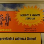Na zahájení výstavy keramiky Genius loci praskal Smrčkův dům v Soběslavi ve švech