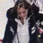 Poznáváte ženy na fotografiích? Pátrá po nich policie