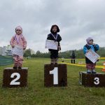 Účastníky akce Slavata triatlon tour potrápil nepříjemný déšť. Děti si na Komoře alespoň zaběhaly