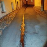 Řidič natankoval plnou nádrž, pak ji prorazil. Stopa vedla přes Tábor