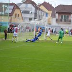VIDEO: Táborsku chycená penalta proti lídrovi nepomohla. Ze Svépomoci veze Slavia všechny body