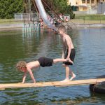 Božetické koupaliště přivítá další ročník neckyády. Překoná někdo legendární dvojku Pokorný – Nechanický?