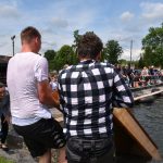 Božetická neckyáda stále populární. Diváci se dočkali pádů do vody i necek ala Titanic