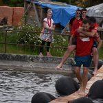 Božetická neckyáda stále populární. Diváci se dočkali pádů do vody i necek ala Titanic