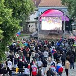 Písek zaspal. Přímý přenos boje o hokejové zlato začalo město řešit až pár hodin před utkáním