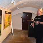 Martin Třeštík vystavil v Milevsku novou kolekci obrazů. Galerie se zaplnila až po schody
