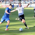 První barážové derby rozlouskl v nastavení Dynamák Matouš Nikl. Odveta v neděli v Táboře