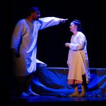 Divadelní festival Loučovický papírek nabízí každou neděli pohádku. Zahájilo Národní divadlo ze Čkyně