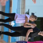 Zumba na koupališti je stále oblíbenější. Energická lekce s Vendulou Kořínkovou přilákala nadšence