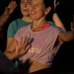 Zumba na koupališti je stále oblíbenější. Energická lekce s Vendulou Kořínkovou přilákala nadšence