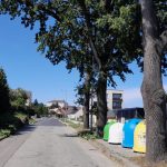 V Sokolovské ulici v Milevsku spadla silná větev z dubu na silnici