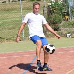 VIDEO: Pořadatelé nohejbalu v Drhovli si umí vybrat počasí