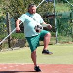 VIDEO: Pořadatelé nohejbalu v Drhovli si umí vybrat počasí