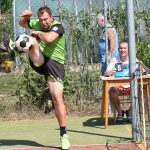 VIDEO: Pořadatelé nohejbalu v Drhovli si umí vybrat počasí