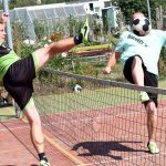 VIDEO: Pořadatelé nohejbalu v Drhovli si umí vybrat počasí