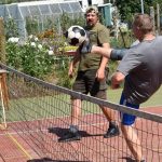 VIDEO: Pořadatelé nohejbalu v Drhovli si umí vybrat počasí