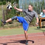 VIDEO: Pořadatelé nohejbalu v Drhovli si umí vybrat počasí