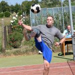 VIDEO: Pořadatelé nohejbalu v Drhovli si umí vybrat počasí