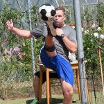 VIDEO: Pořadatelé nohejbalu v Drhovli si umí vybrat počasí