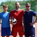 VIDEO: Pořadatelé nohejbalu v Drhovli si umí vybrat počasí