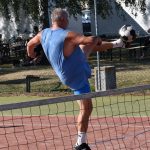VIDEO: Pořadatelé nohejbalu v Drhovli si umí vybrat počasí