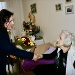 Zdenka Zimerová z Českých Budějovic oslavila stovku. I ve svém věku ráda háčkuje