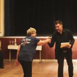 V píseckém kulturním domě se křtily kalendáře. Výtěžek jde na podporu Šimona