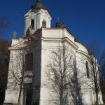 Křížová cesta v Dobré Vodě svítí do dáli díky rekonstruovaným kapličkám s novými obrazy