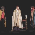 Na hradě je ženská! Noc na Karlštejně v podání ochotníků z Radomyšle bavila
