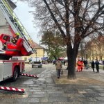 VIDEO: V Děkanském kostela v Písku zasahovali hasiči a záchranáři