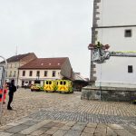 VIDEO: V Děkanském kostela v Písku zasahovali hasiči a záchranáři