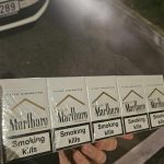 Muž jel pro autodíly z Polska do Rakouska, kamarádovi vezl desítky neznačených kartonů cigaret
