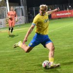 VIDEO: Fotbalisté Písku se rozloučili se svými fanoušky prohrou s posledním