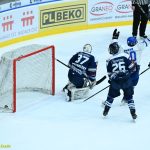 VIDEO: Extraligoví kohouti porazili lídra soutěže! Rozhodující gól vstřelil Vítkovicím z přesilovky Slívko