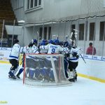 VIDEO: Extraligoví kohouti porazili lídra soutěže! Rozhodující gól vstřelil Vítkovicím z přesilovky Slívko