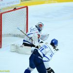 VIDEO: Extraligoví kohouti porazili lídra soutěže! Rozhodující gól vstřelil Vítkovicím z přesilovky Slívko
