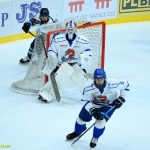 VIDEO: Extraligoví kohouti porazili lídra soutěže! Rozhodující gól vstřelil Vítkovicím z přesilovky Slívko