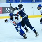 VIDEO: Extraligoví kohouti porazili lídra soutěže! Rozhodující gól vstřelil Vítkovicím z přesilovky Slívko