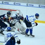 VIDEO: Extraligoví kohouti porazili lídra soutěže! Rozhodující gól vstřelil Vítkovicím z přesilovky Slívko