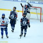 VIDEO: Extraligoví kohouti porazili lídra soutěže! Rozhodující gól vstřelil Vítkovicím z přesilovky Slívko