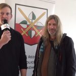 Dva muži zachránili život řidiči kamionu, který během jízdy dostal infarkt