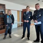 Dva muži zachránili život řidiči kamionu, který během jízdy dostal infarkt