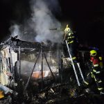 Při požáru v Týně nad Vltavou lehla kůlna popelem