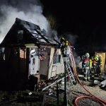 Při požáru v Týně nad Vltavou lehla kůlna popelem