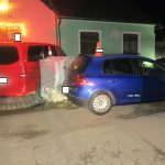 Zdrogovaný pracovník pivovaru vyjel s ještěrku do ulic Protivína. Naboural několik aut a plynový rozvaděč