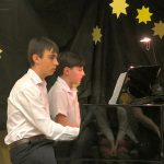 Pod hvězdným nebem v milevské zušce zněly pohádkové melodie i koledy